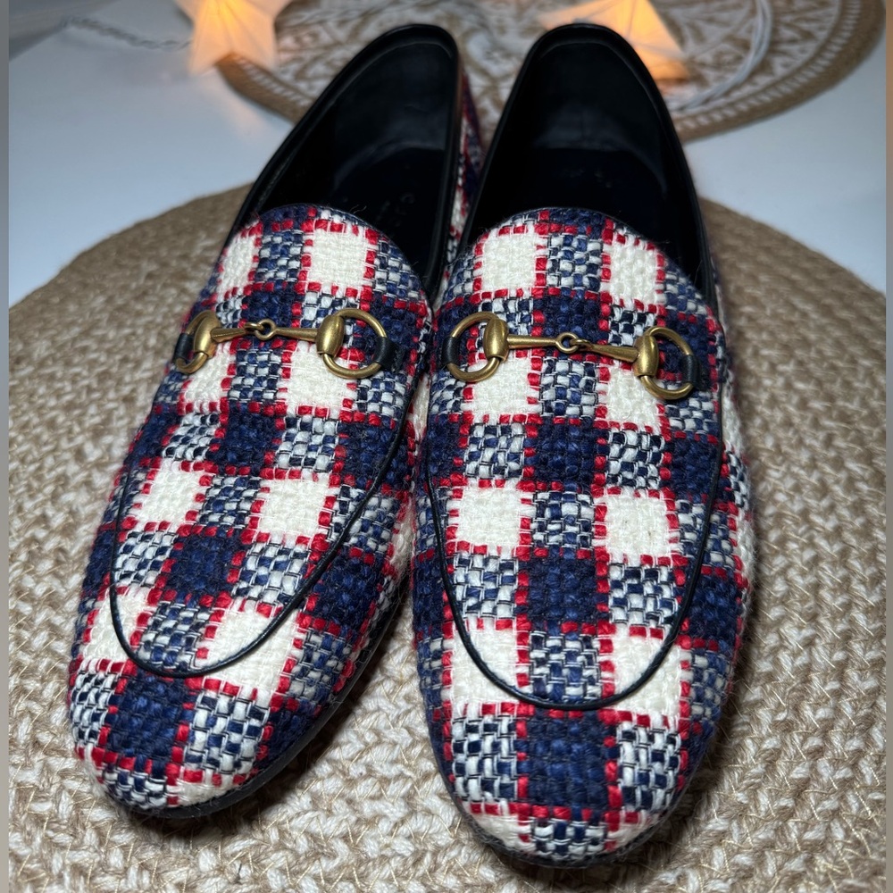 Gucci Jordaan loafers. Size 39 EU (8,5 US). Barely worn!